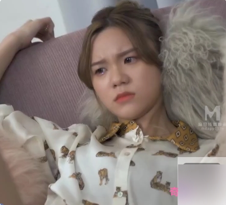 麻瓜豆传媒出品:教训可恶拜金女【460mb】