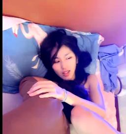 长腿姐姐三人游前后夹击,流行女性魅力视频,2V-2.1G