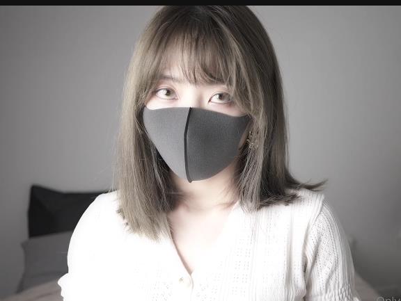 《玩偶姐姐》纯爱系列短片,时长25分钟,白丝袜足艺指交视频下载观看