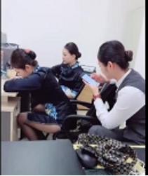 房地产经理与女同事发生搭讪关系的视频,编号为1V-729M