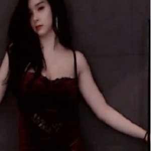 火爆主播张琪格微博发布9部视频，火箭群热舞诱惑不容错过