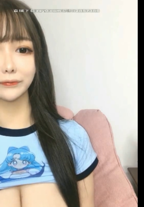 酥柚美女董莹莹收费房秀，微信福利视频13.8G