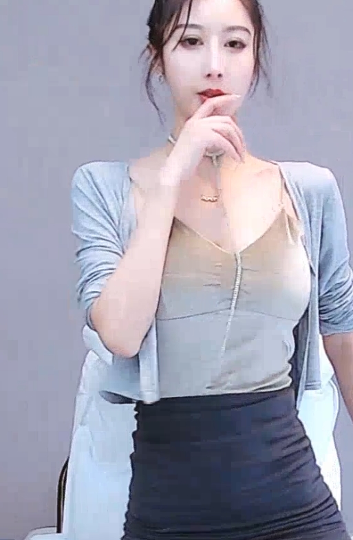 小南南11.11G火箭飞机福利，收藏31个视频，骚给作惊艳全场