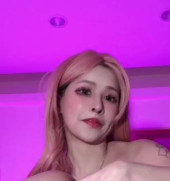 优质Fansone台妹小绮宝宝最新合集2V124M，纯享手口，精彩表演！