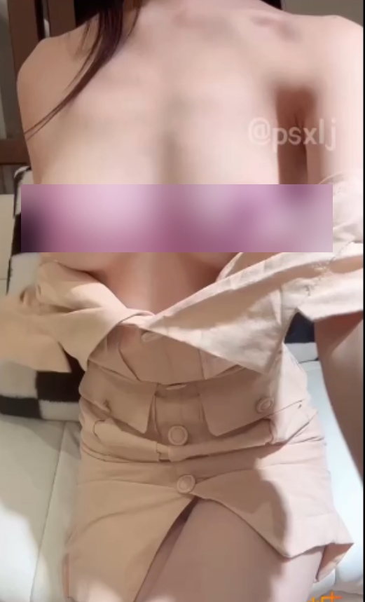 新晋福利姬小貂蝉，8v1g豹纹视频合集，收藏量达373，百度ED2K热搜新宠！