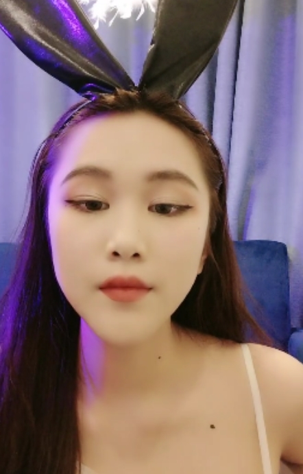 韩幼猫新人女神视频合集，11个精彩视频，总大小26.9G，收藏量高达90，百度ED2K下载！