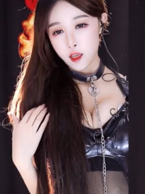 网易CC小初定制万元课程，包含23个视频，文件大小22.3GB，助力收藏与学习