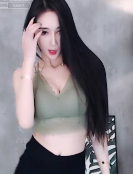 虎牙热舞车老板AI去衣合集10V880M，论坛打包更新