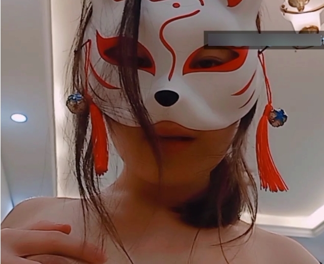 推特反差艺考学生妹LoveLolita7最新合集1V0.1G，青春校园风情