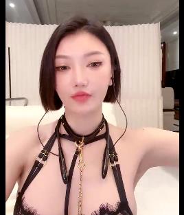 福利合集快手小巫婆最新12V3.6G，颜值身材道具秀，快来下载观看！