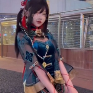 抖音神再佑璐酱绝顶反差cos小妹子最新合集1V300M，12万粉丝福利视频