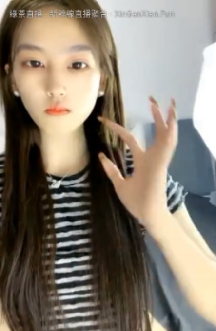 腿模女神腿模露露最新合集16部88V50G，展现迷人长腿