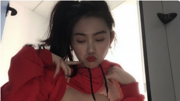 网红大学生抖音开放主播吴晶晶最新作品合集50V30G，宿舍公园随时直播