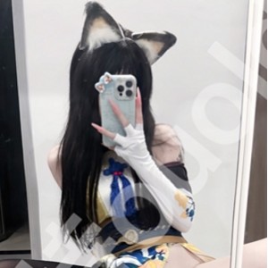 福利姬超值美美的脸ouoldll喵2.4G私拍合集