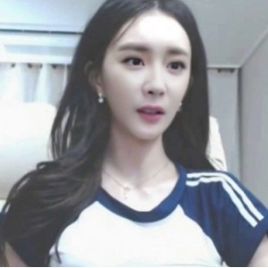 AI明星换脸1部全网收集太感觉了