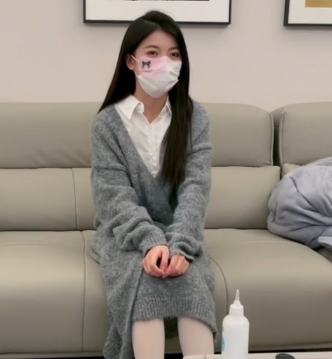 网络热传小二先生创可贴贴24K视频32.8G太撩人