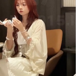 夜深猎奇老曹运动展示实录88部50G黑丝太顶了