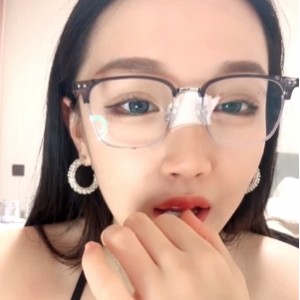 P站妹子叭嗦眼镜御姐57部48.6G绝赞合集