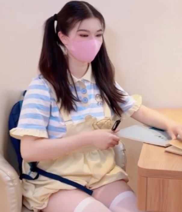 推特狐不妖热辣视频合集38部30G