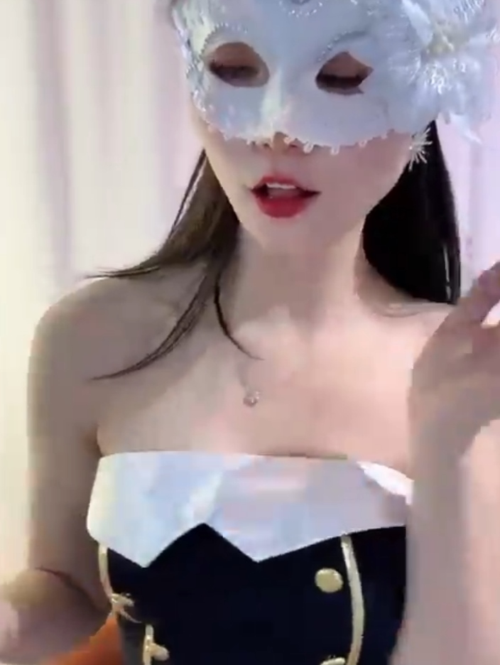 花椒红颜放飞自我直播50部2GB玉指缠绕