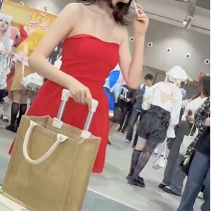 街拍合集15V眼镜御姐绝赞展示1.92GB