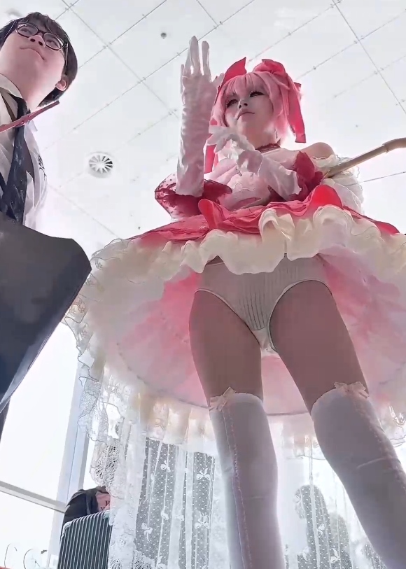 街拍KFC抄底合集14V1.08GB青春无敌