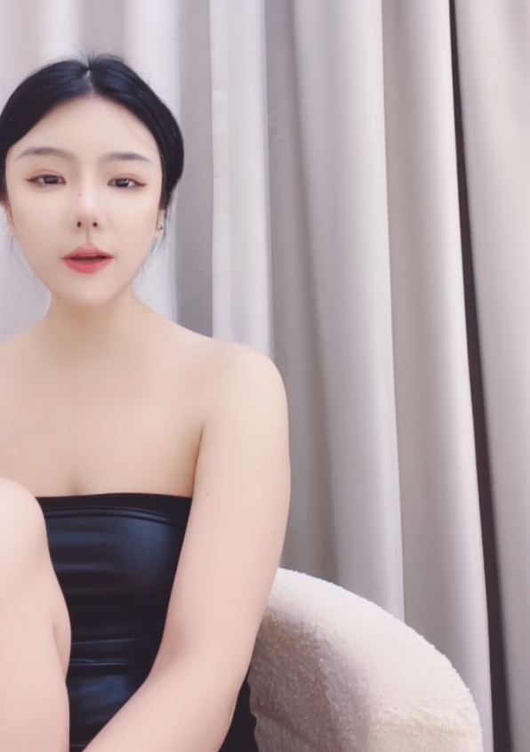 小白兔双人游戏直播109部100G合集黑丝高跟太顶了