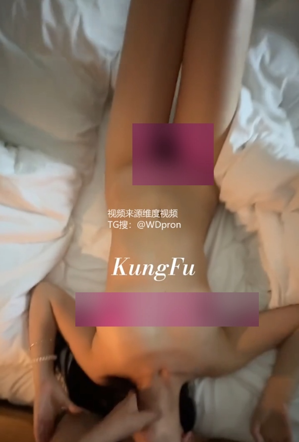 超人不会飞11号实战精选双片81.9M推特素人御姐蜜桃臀