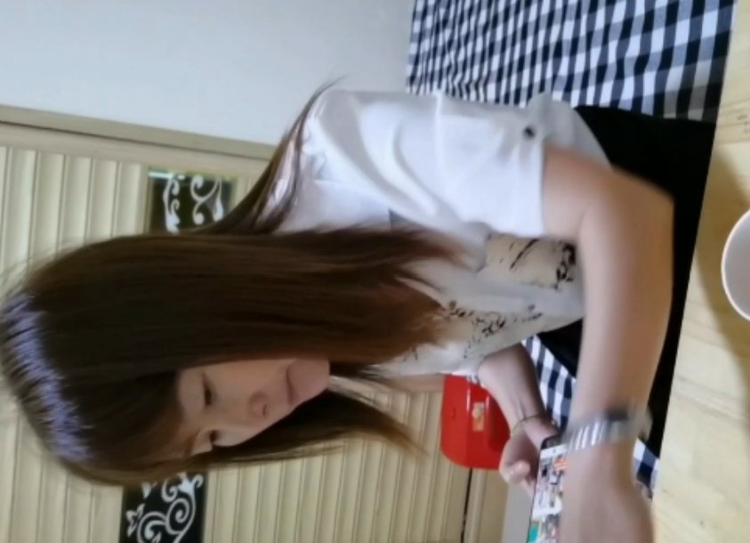 轻熟女の私密教学蜜桃臀の诱惑6部5.21G珍藏版