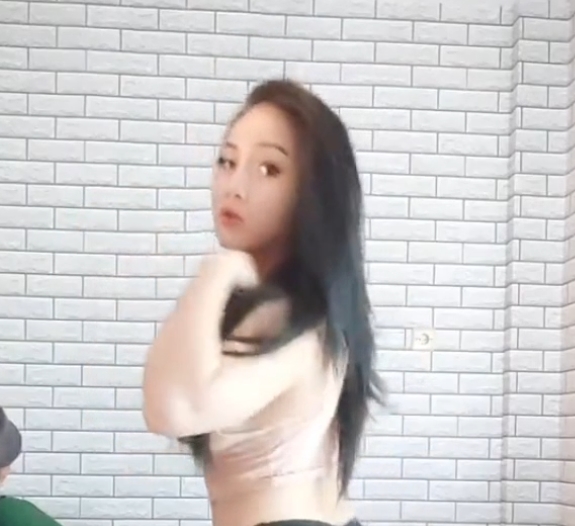 推特直男超感觉TS视频160部24.2g