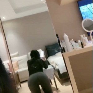 优质推特高颜水嫩一线天视频1部141MB