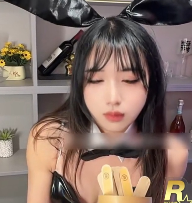 推特李露热舞绝美合集88部50G太顶了