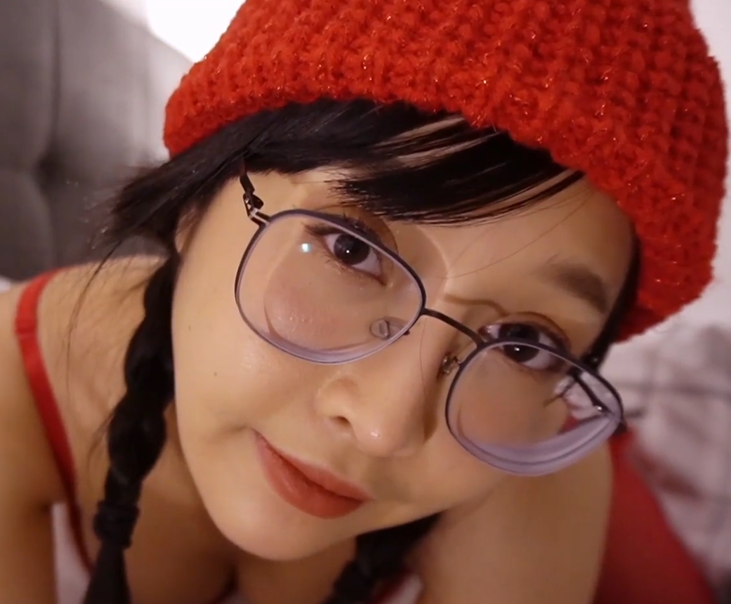 推特deerlong原档合集219部52.7G眼镜杀疯了