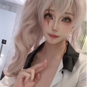 小恶魔婉莹大王万圣节伪娘视频546MB绝了