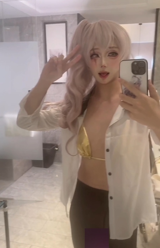 小恶魔婉莹大王万圣节伪娘视频546MB绝了