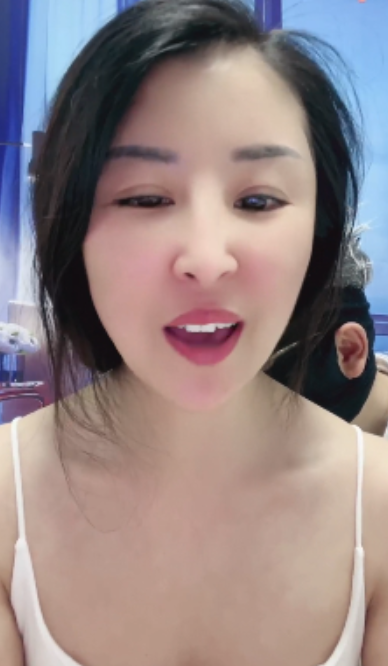 1v1G独家平台收费直播录制好上头