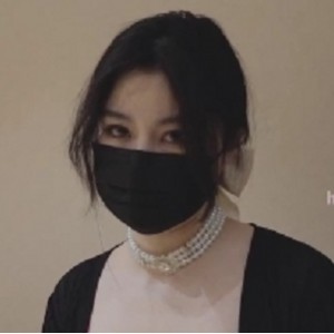 onlfyans系列温婉贤淑【娜娜姐姐】为还清债务贡献青春[1V+1.5G]
