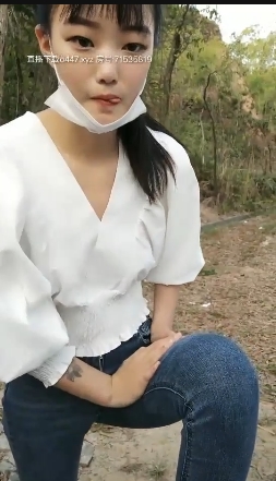 斗鱼宅男圈私传散播绝版清纯稚嫩素人美女（S气妹子）室外绝版视频合集