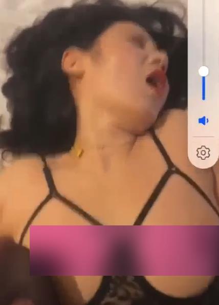 瓜田付婷婷越轨互动视频5部1.2G太敢玩了