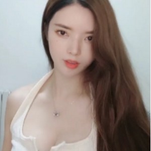宅男神级绿播无虞123v终极狂舞合集204.8g太润了