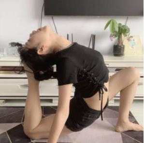 抖娘一少反差艺校私密热舞合集88部50G超顶曲线