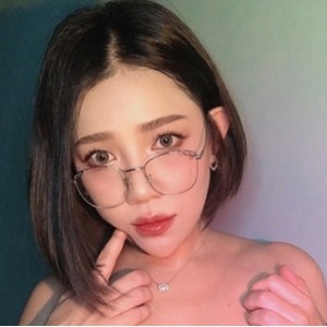 OnlyFans尤物Hannahowo吃鸡视频合集41部8.77G撩人至极
