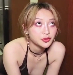 3部美少妇爱秀私密视频1.95G娇媚撩人难自持